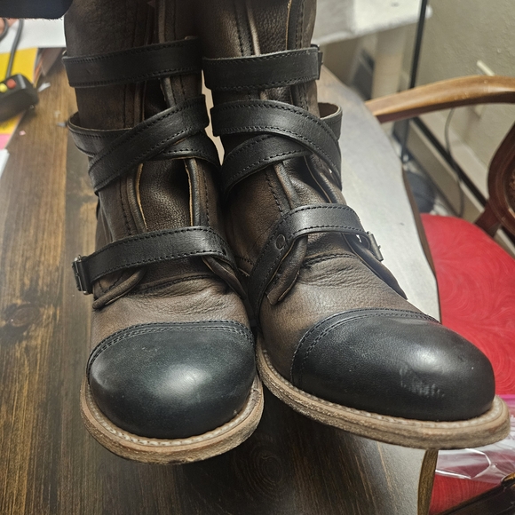 Freebird by Steven Black and Brown Ankle Boots - Picture 6 of 6